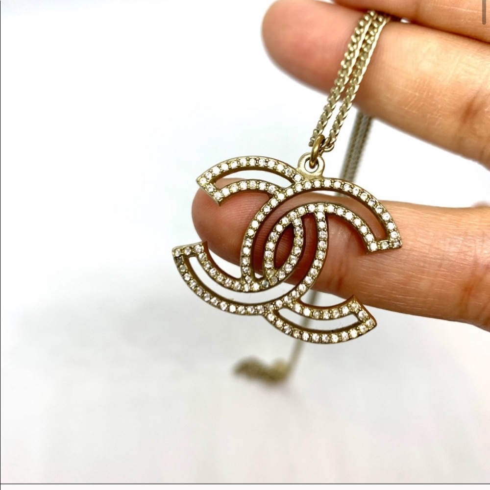 CHANEL Gold Chain Double CC Rhinestone Pendant